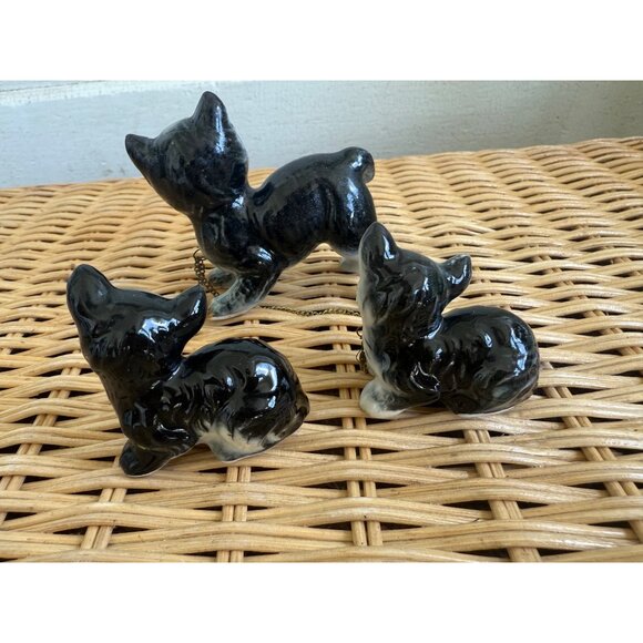 Vintage 50's Ceramic Mother Cat Kitty With Kittens on Chain Kitschy - Picture 2 of 10